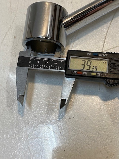 Standard Kitchen Faucet 6-1/2" High 11" Long 27mm Top 39mm Bottom