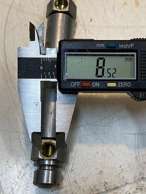 4 Quantity of Pneumatic Air Cylinders 5-3/4" Long 19mm OD 9mm Bore (4 Quantity)