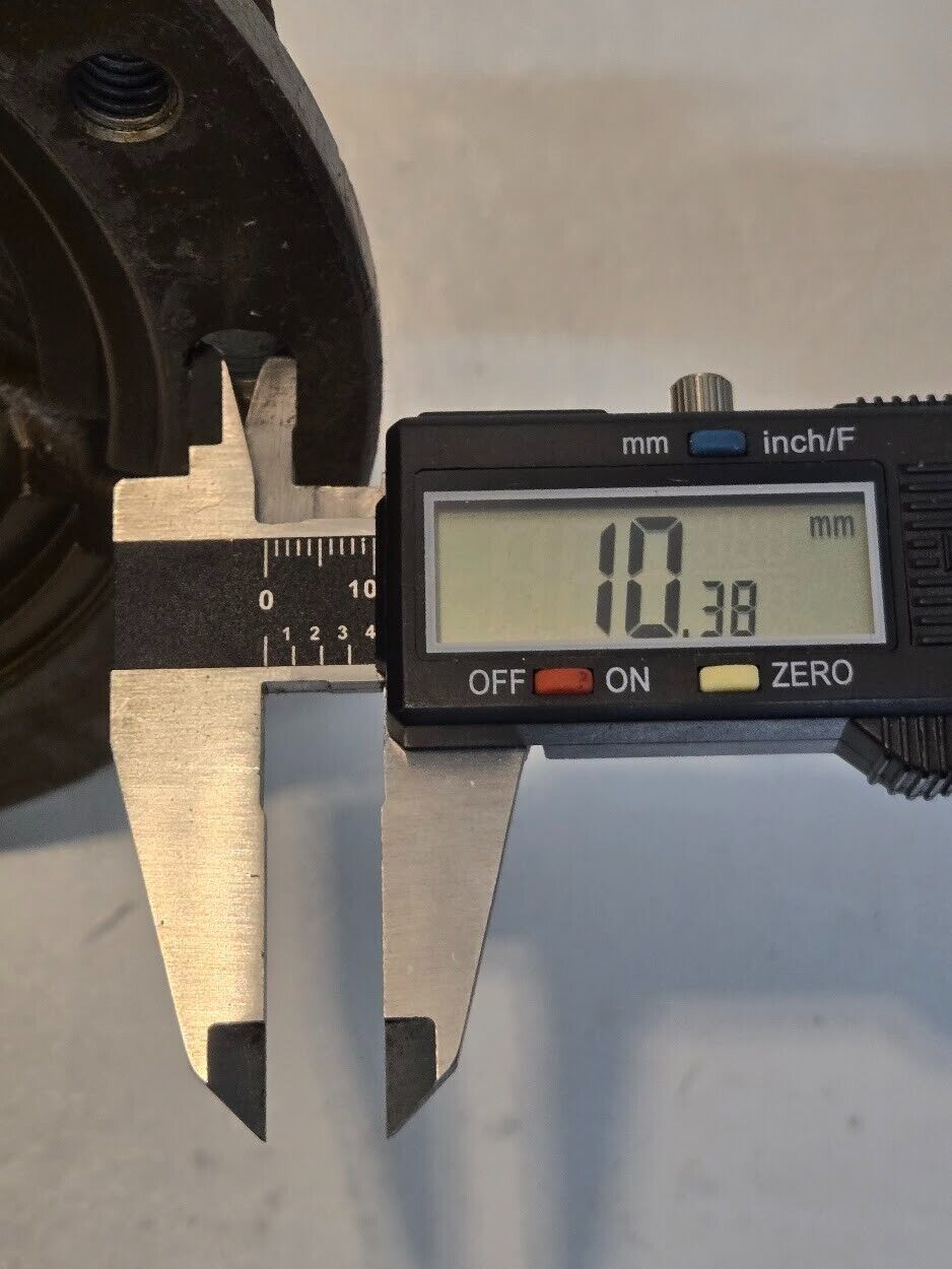 C62-19-26-1 Bearing Retainer 7 5/8" Diameter 1 3/4" Bore Diameter 5 1/2" Tall