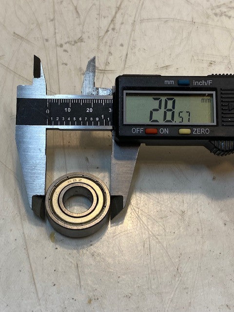 70 Quantity of R8Z Shielded Single Row Ball Bearings 13x29x8mm (70 Quantity)