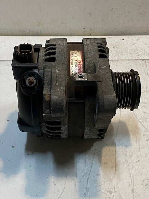 Toyota Alternator 27060-0P241 | Denso TN104210-5511 | 12V | 20090