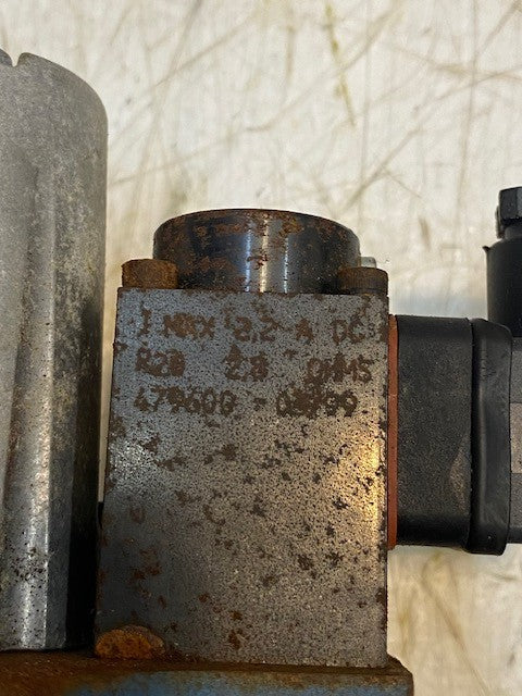 Vickers Proportional Hydraulic Control Valve 479600 | F001120641 | 515959
