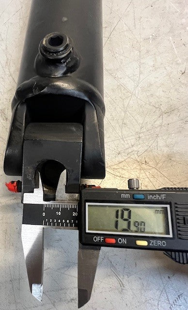 Hydraulic Cylinder For Yard Trucks & Terminal Tractors 122826 | T91109L1D