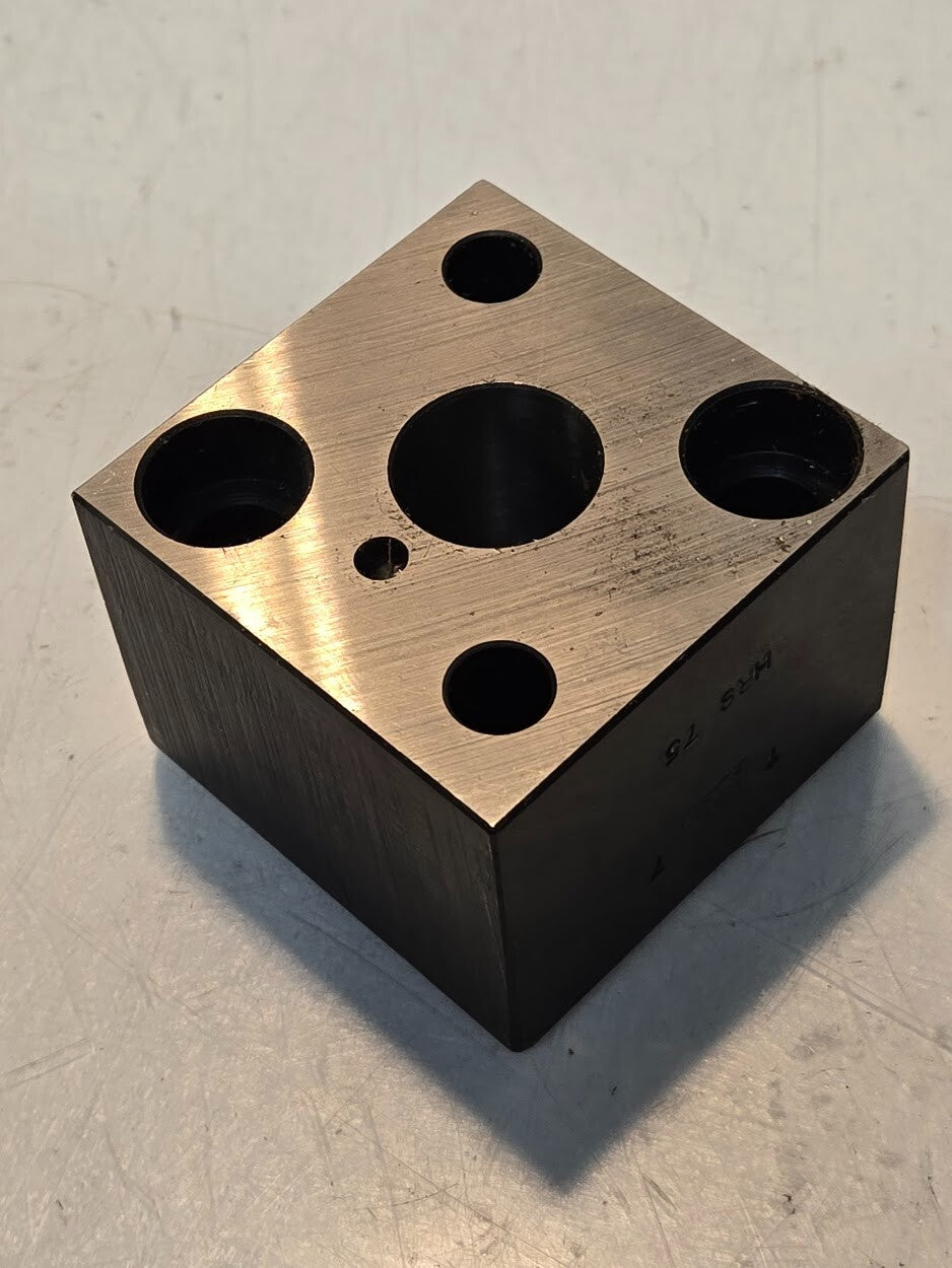 Dayton HRS-75 Square Ball Lock Punch Retainer 3/4" Bore 2-1/18" x 2-1/8" x 1-58"