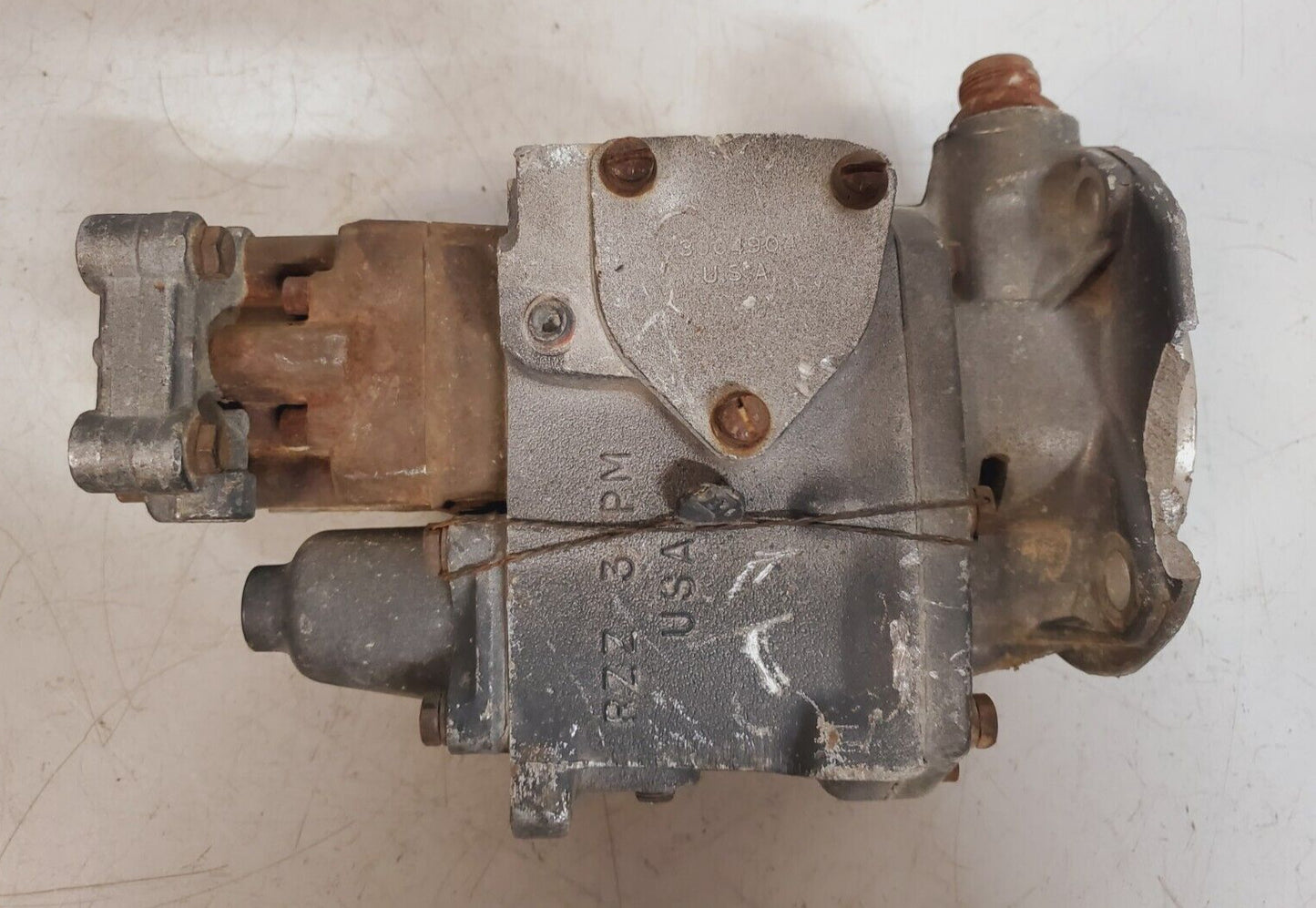 Cummins Fuel Injection Pump 3034874 | RZZ 3 PM | 3028302 | 3004904 Damaged