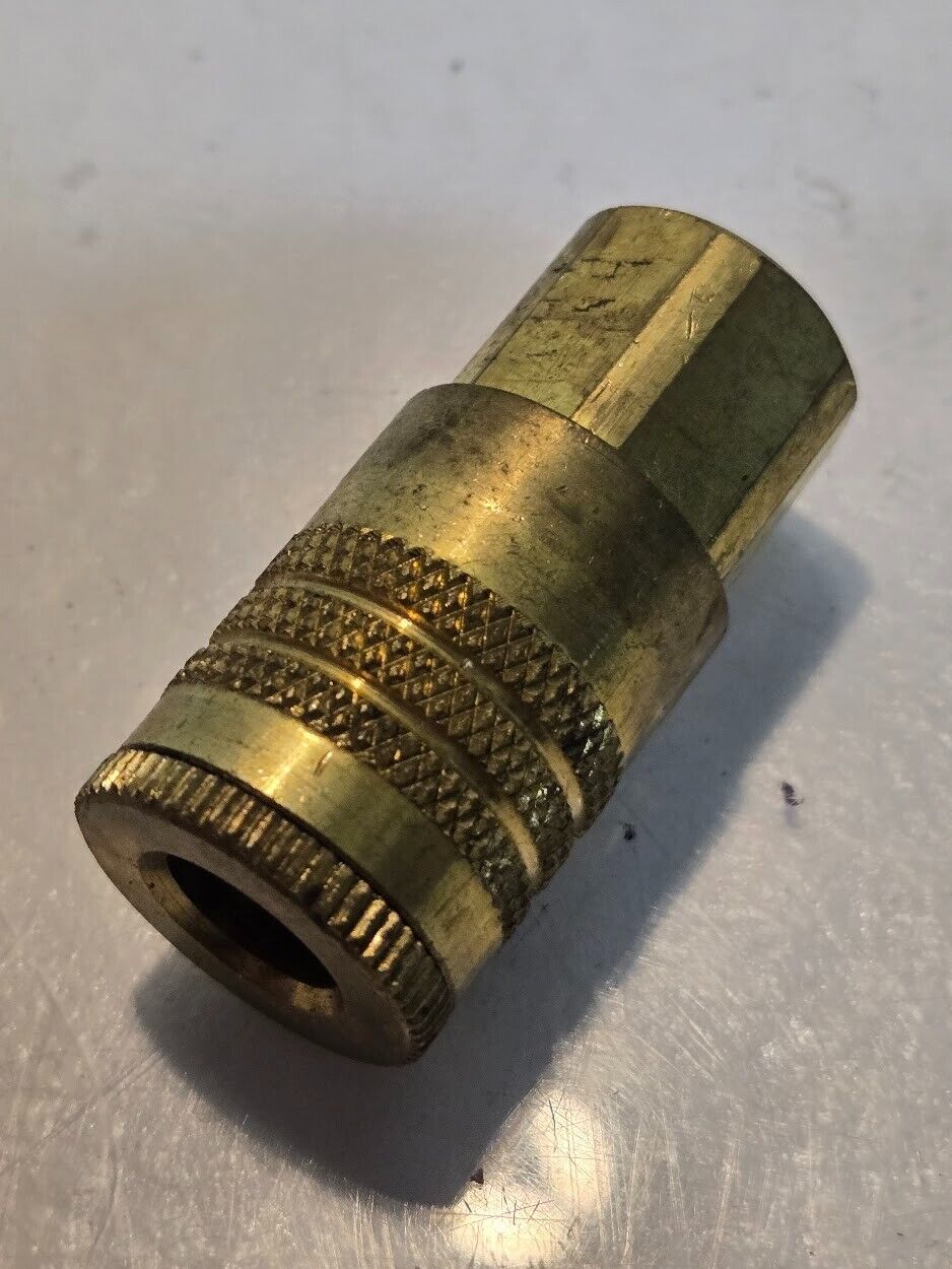 5 Quantity of 1/4" Quick Connect Couplings 1/4" FPT 19mm Hex (5 Quantity)