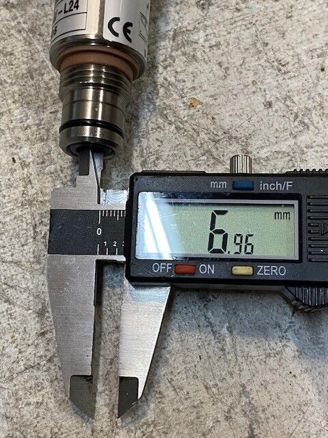 HYDAC VD5 D.0/-L24 Differential Pressure Filter Clogging Indicator