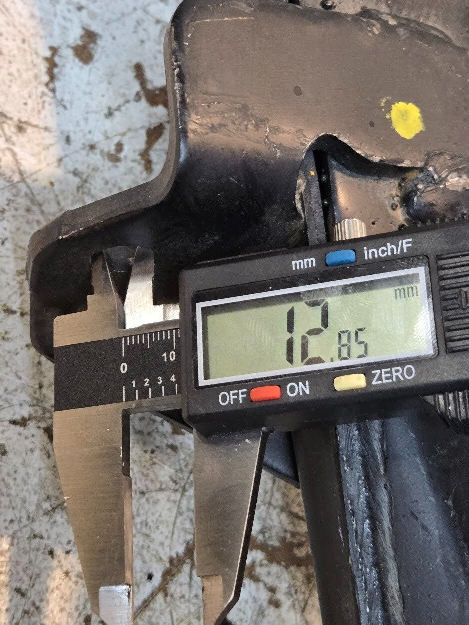 Lower Control Arm 186C3 and Mounting Bracket 15165144 for Chevy Trailblazer