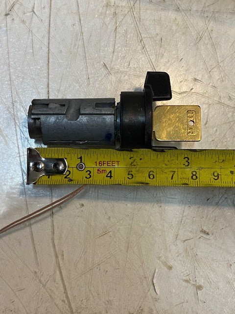 Ignition Lock Cylinder w/ Key 73K2 Knock Out Passkey Security for GM Vats