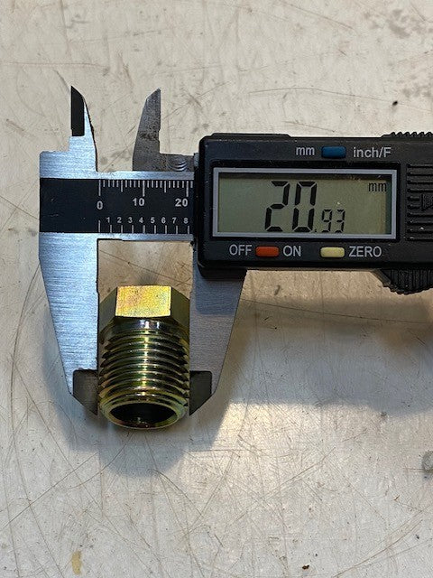 16 Quantity of Hex Pipe Bushing Adapters 28mm Long 21mm Thread 14mm ID (16 Qty)