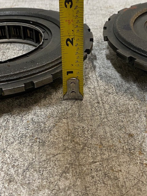 2 Qty of U74630A Center Supports 700R4/4L60E (2 Quantity)