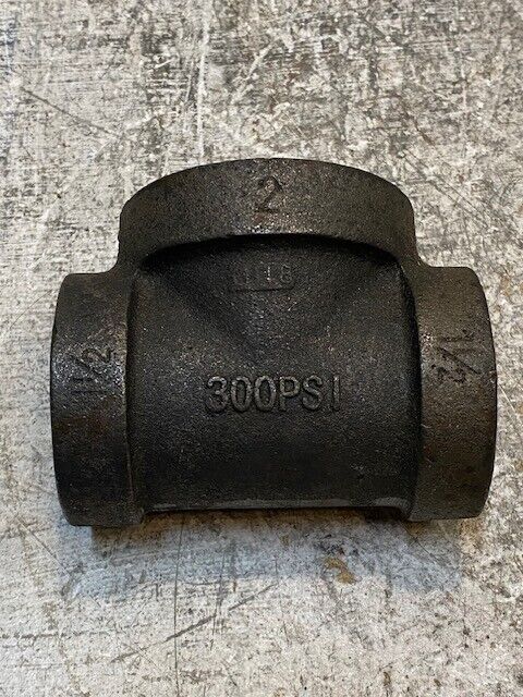 UFF Black Pipe Fitting Reducing Tee Cast Iron 2" x 1-1/2" 300Psi