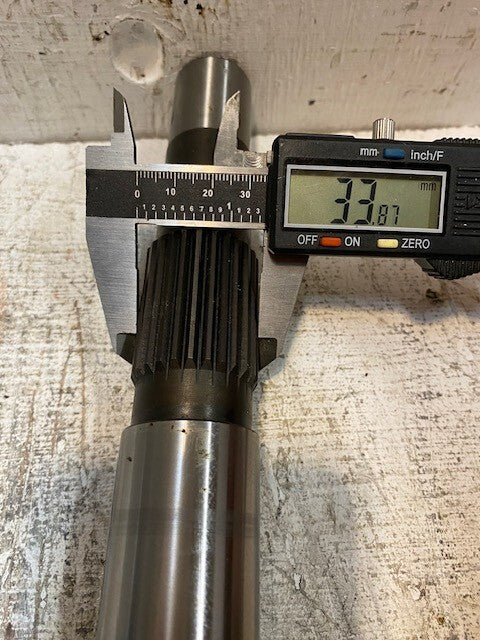 Camshaft 30-5/8" Long 26-Spline 29mm End 34mm Thread 40mm 6-Spline 35mm End