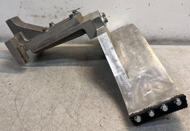 Specialized Heavy Duty Clamp Arm Attachment For Forklift 742262 | 1.5 L Angle