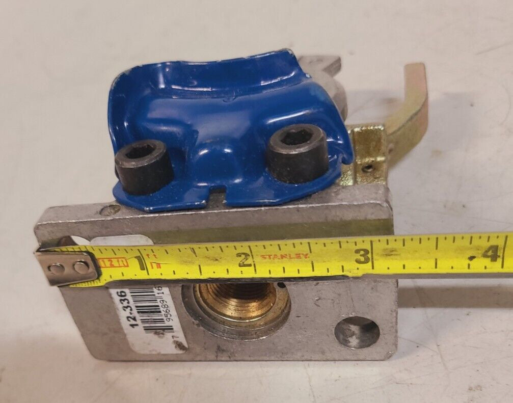 Phillips Blue Service Shut-Off Gladhand 12-336