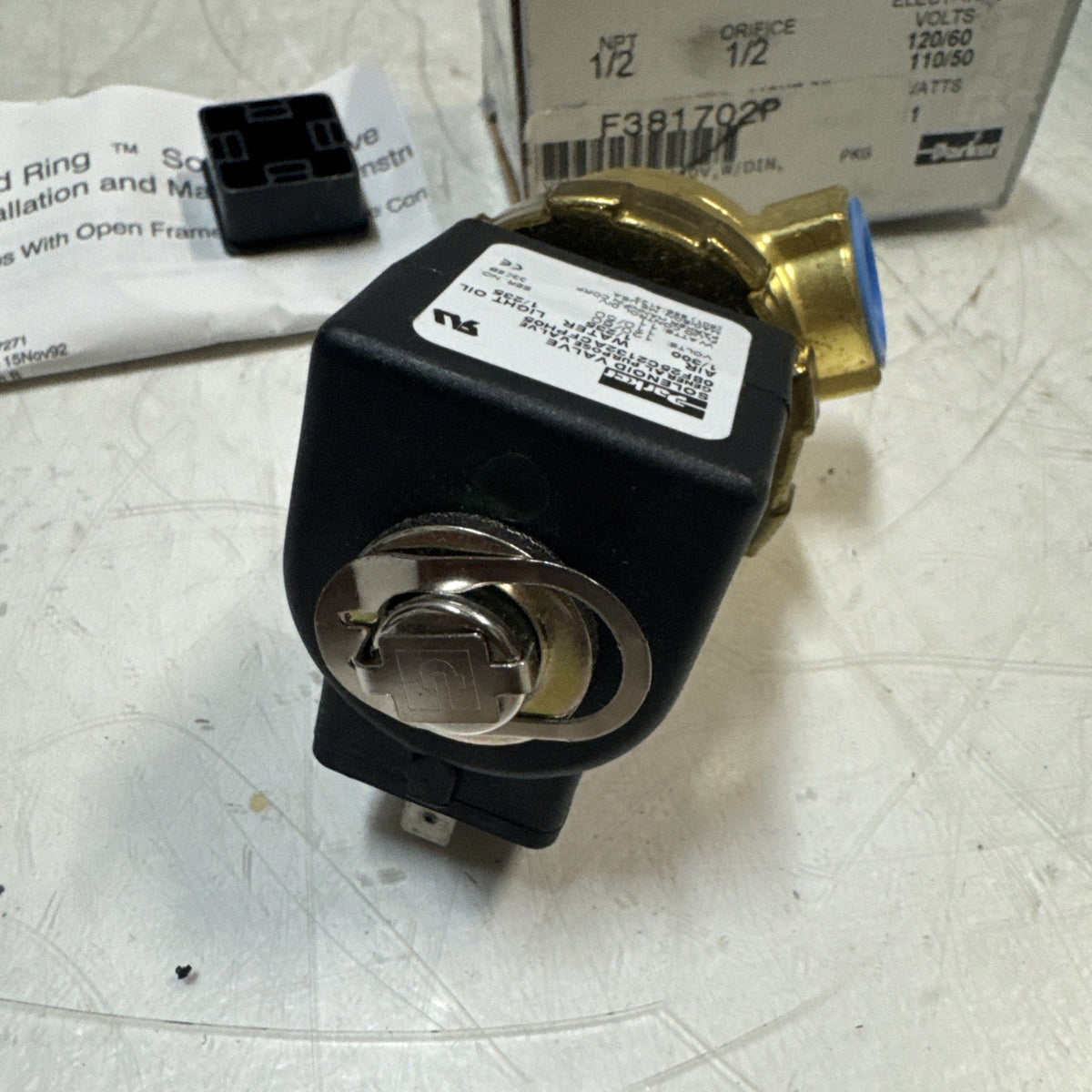 Parker Solenoid Valve 1/2 NP 08F25C2132ACFPH05 | Volts 120/60 110/50 Watts 11.0