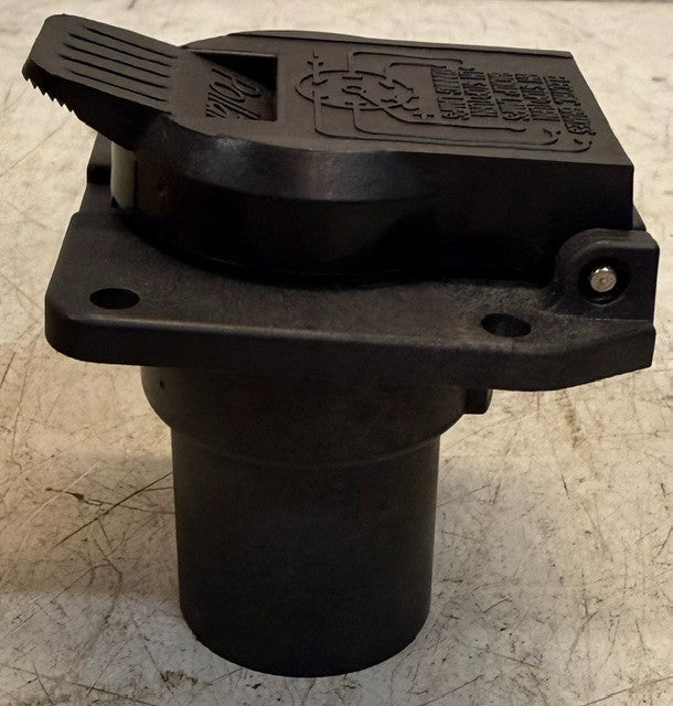 2 Quantity Pollak 7-Pole RV-Style Trailer Connector Sockets Electrical (2 Qty)