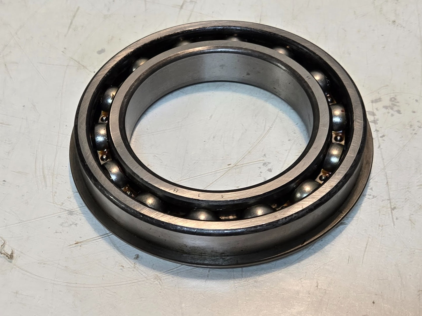 Snap Ring Deep Groove Ball Bearing 118 | 140 mm OD x 90 mm Bore x 24 mm Wide