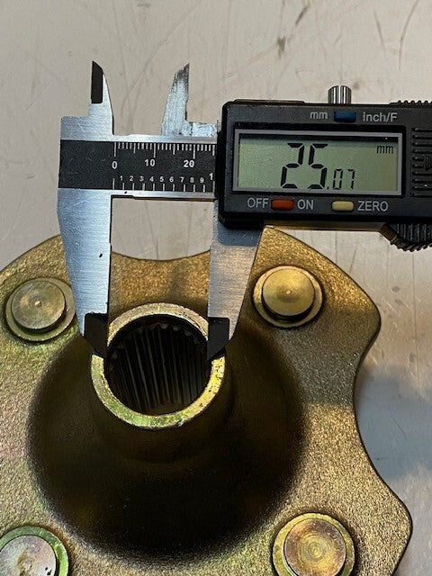 Rear Wheel Axle Hub for ATV Side-by-Side 25mm Bore 24-Spline 10mm Bolts