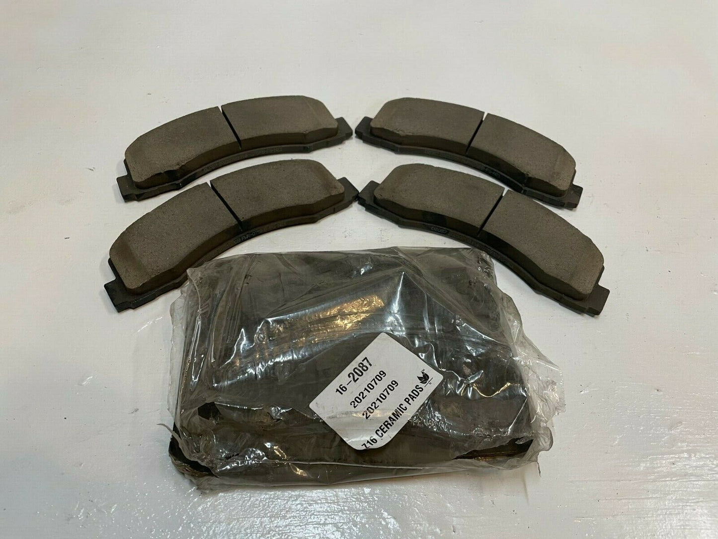 Power Stop 16-2087 Z16 Ceramic Low Dust Brake Pads