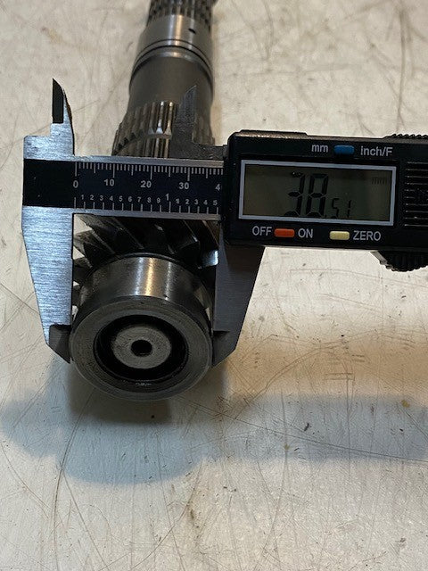 Manual Transmission Countershaft Layshaft 12" Long 53mm 15-Teeth 39mm End