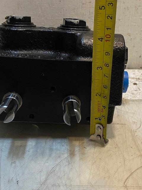 Sauer Danfoss 341D 156B7056 Hydraulic Control Valve