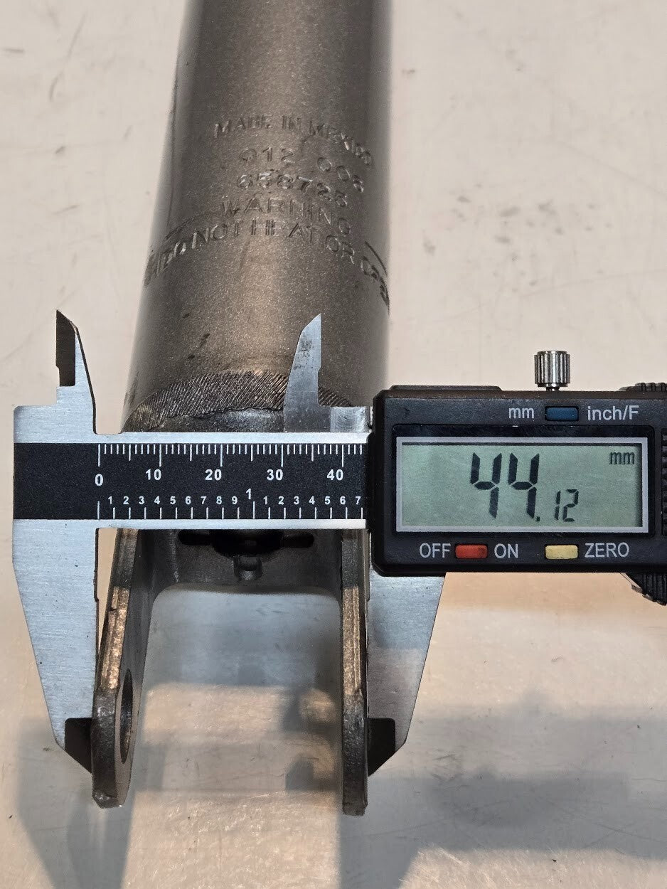 Shock Absorber 658725 | Q12 006 for GM 20-3/4" Long 15mm Mounting Holes