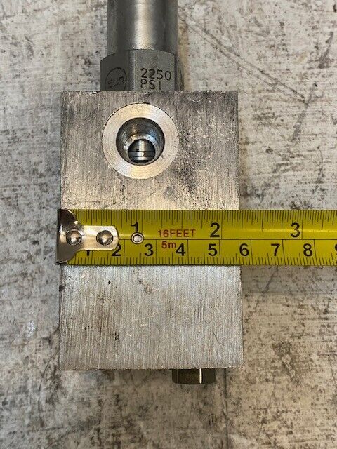 Sun Hydraulics Valve 990728FC05 | 0CR4-A2 | 2250 PSI | OFP4 | CCEACAN