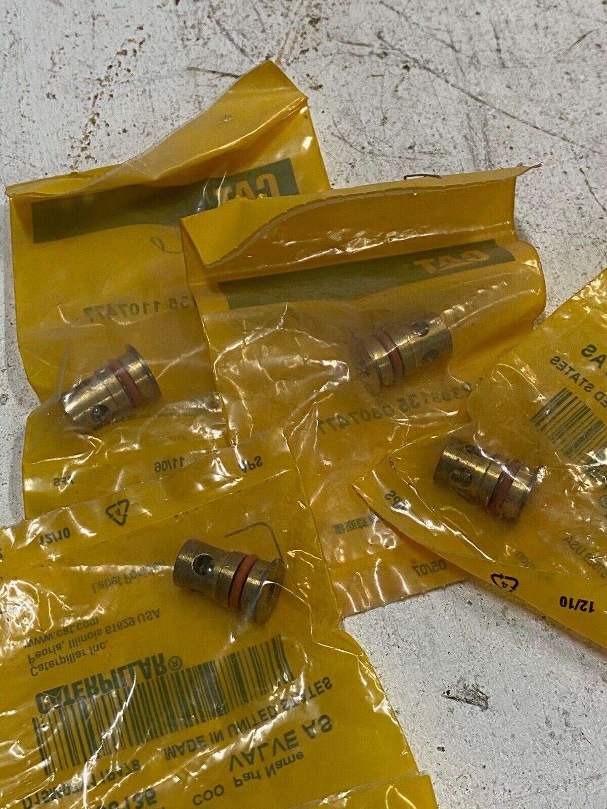 4 Qty of CAT Valves AS 2398135 (4 Quantity)