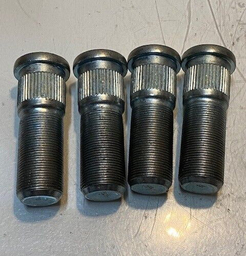 4 Quantity of Navistar Wheel Stud Lug Bolts For Ford 292964C1 | W988R (4 Qty)