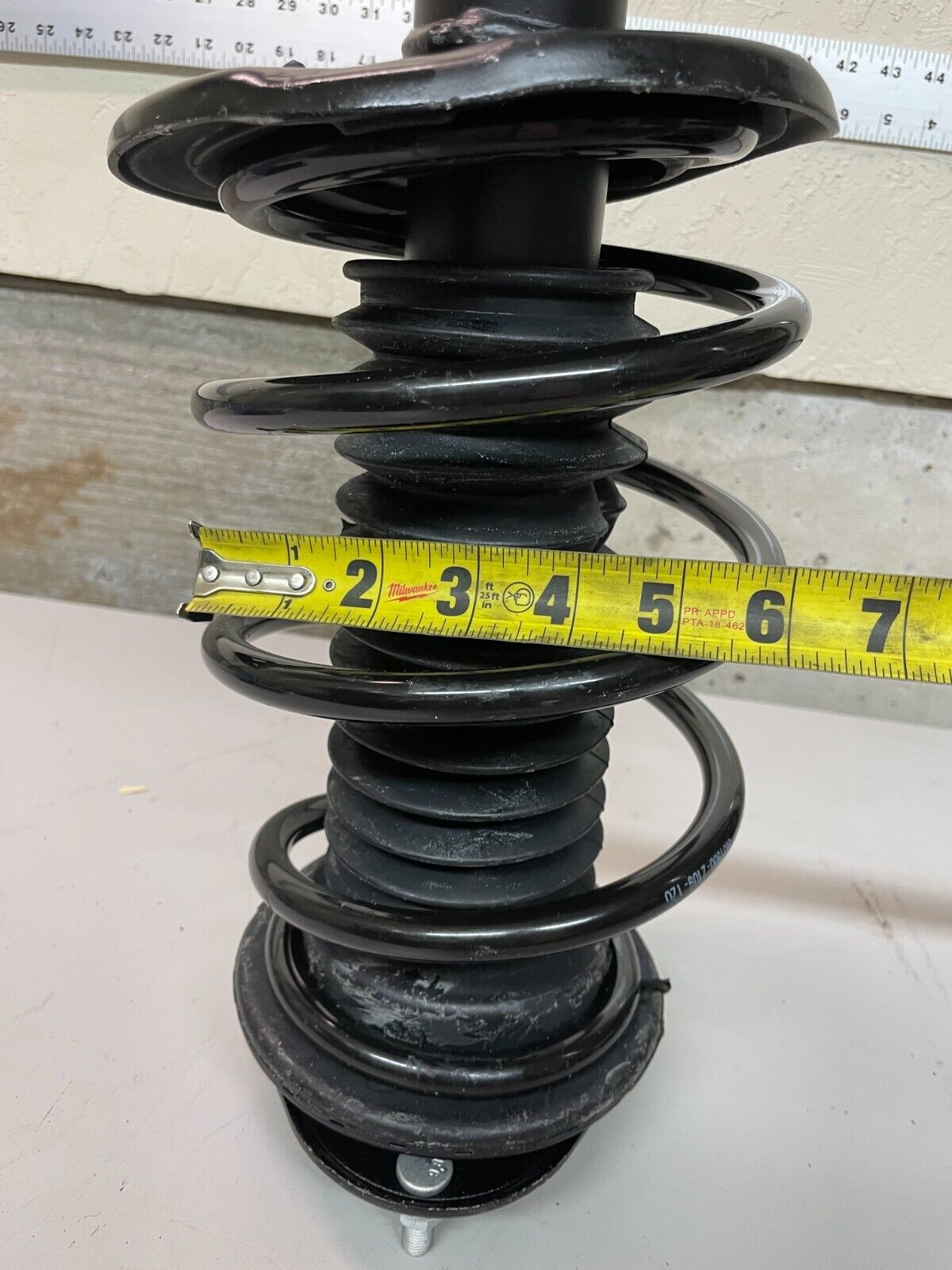 Suspension Strut and Coil Spring 0831900-2109-120