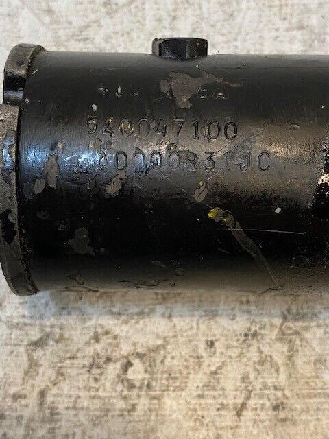 Hydraulic Cylinder 540-047/100 14" Long 51mm OD 26mm Bore 15mm Thread