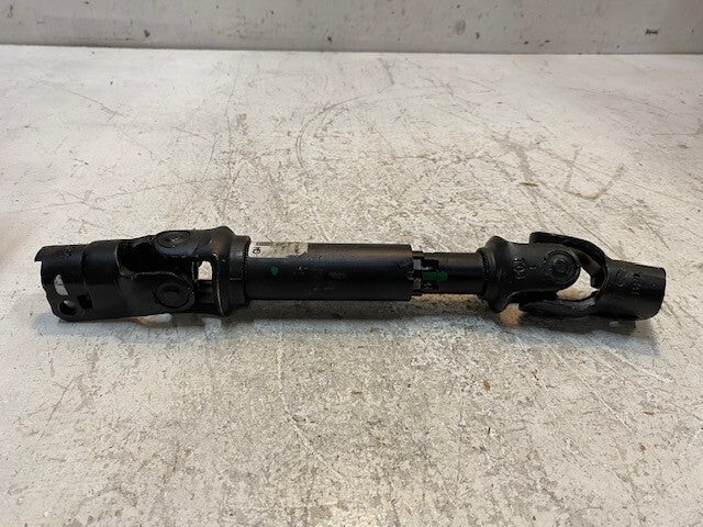 GM Intermediate Steering Shaft Assembly 13251806