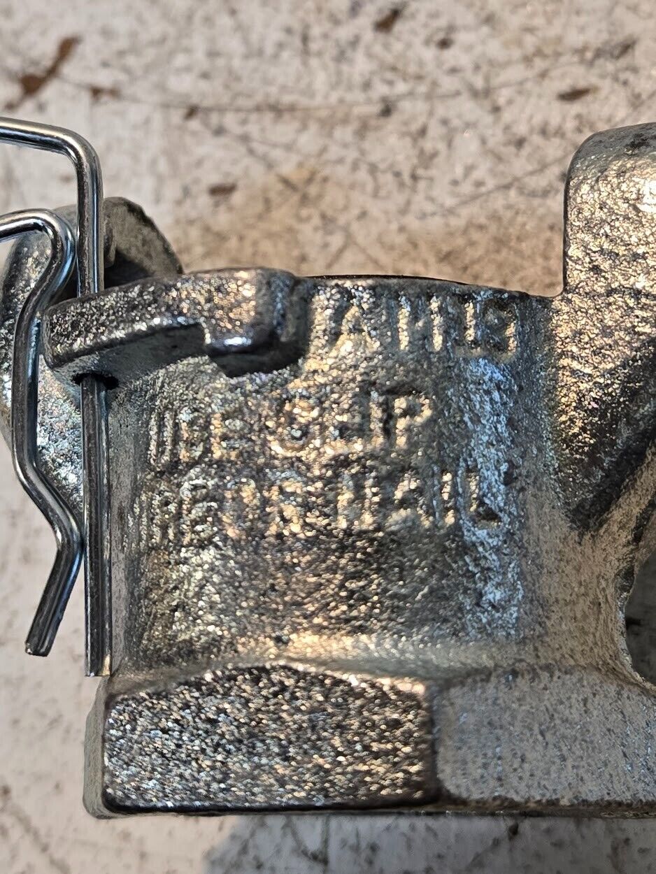 10 Quantity of Dixon AM13 Air King 2 Lug Couplings 1" FNPT (10 Quantity)