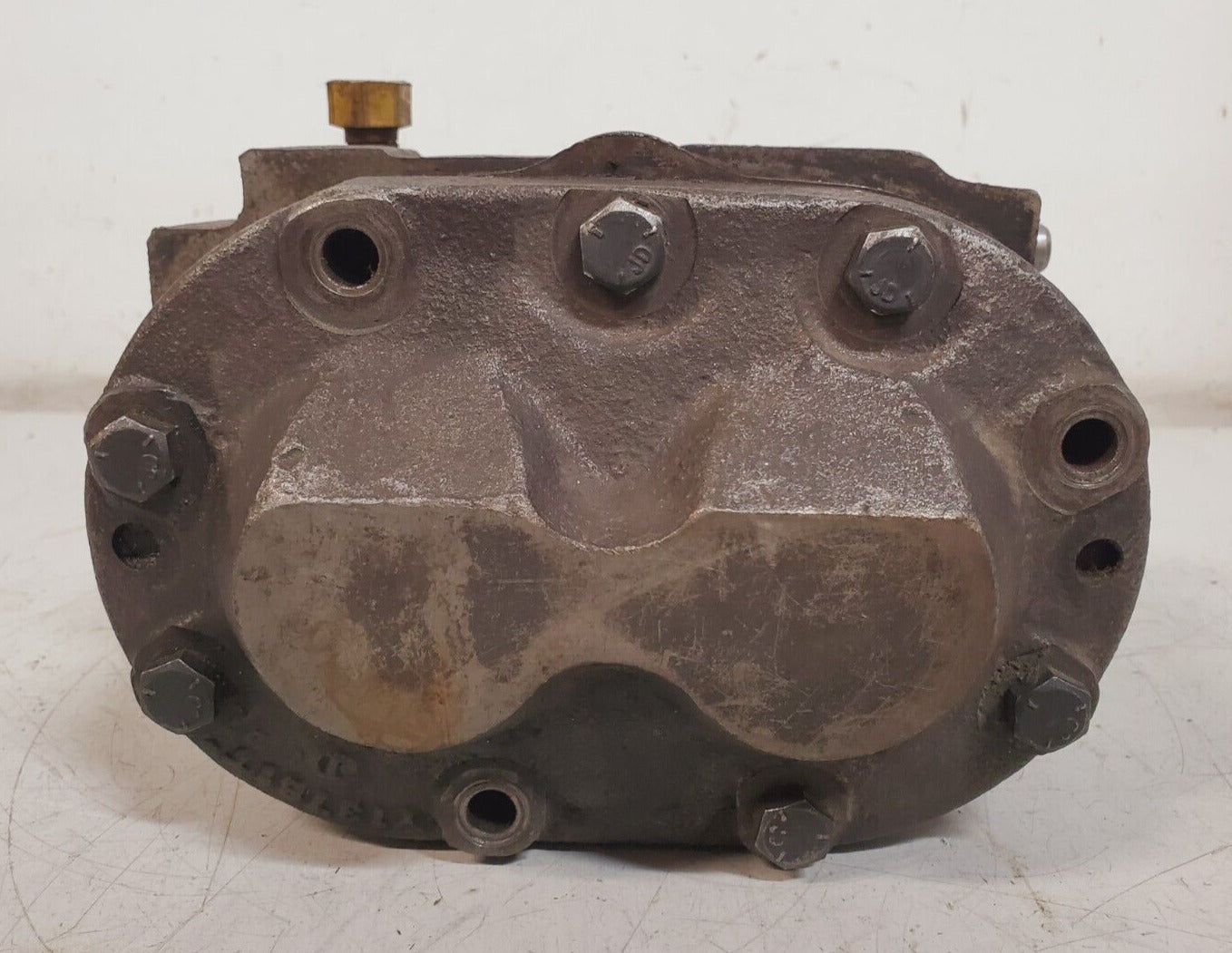 John Deere Hydraulic Pump T16691T | T16699T | Y13781T