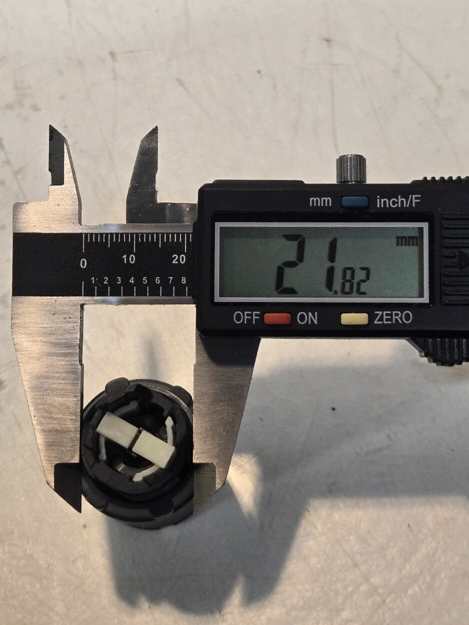 Telemecanique ZB5AG1 3-Position Spring Return Key Selector | 2 Keys | 0804