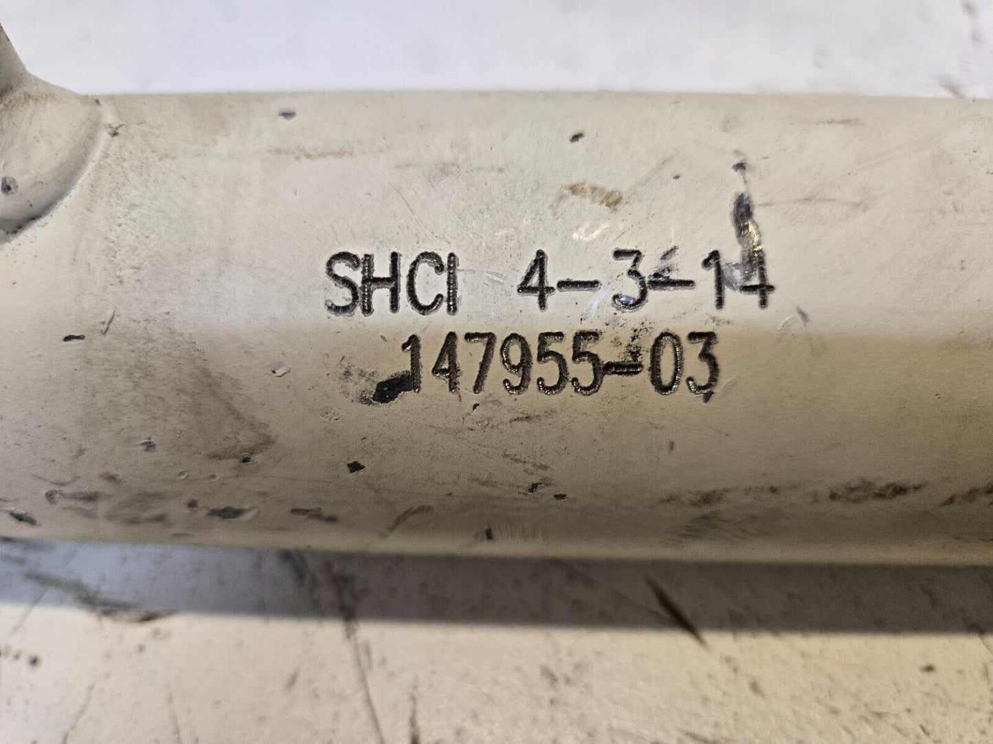 Hydraulic Cylinder SHCI 4-3-14 | 147955-03 | Scrapes and Paint Scuffs