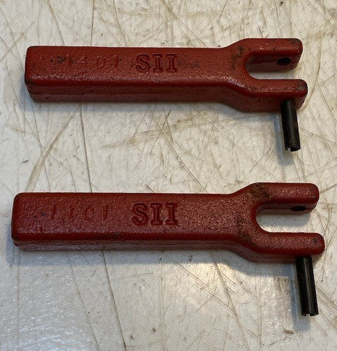 2 Quantity of SII 1401 Red Tractor Fast Hitch Adjuster Arm Handles (2 Quantity)