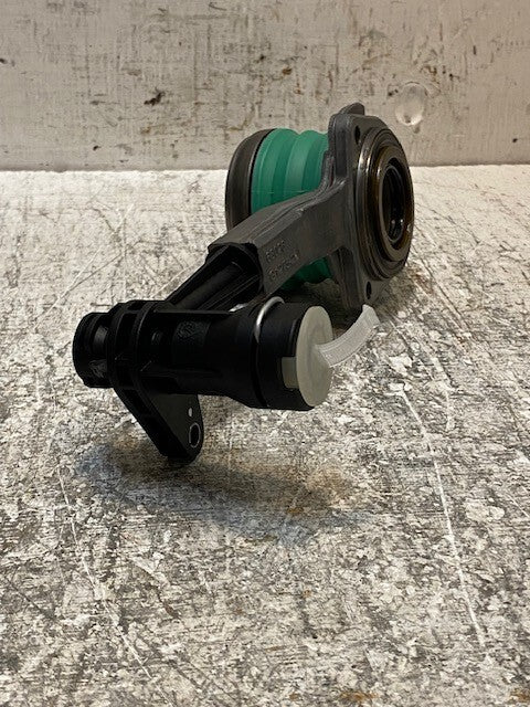 Duralast CS2535 Clutch Slave Cylinder 68026 | G1275-2 | ZA34018B1