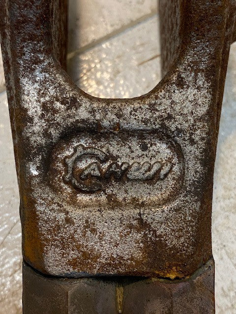 Auger Tooth 10C1 | BP-2 | 5-3/4" Long 3" Wide 25mm Pin Bore