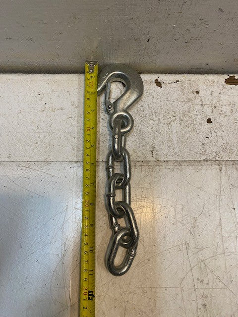 Trailer Safety Chain With 4" Slip Hook 2-3/4" Wide 11" Long 2-1/4" Links