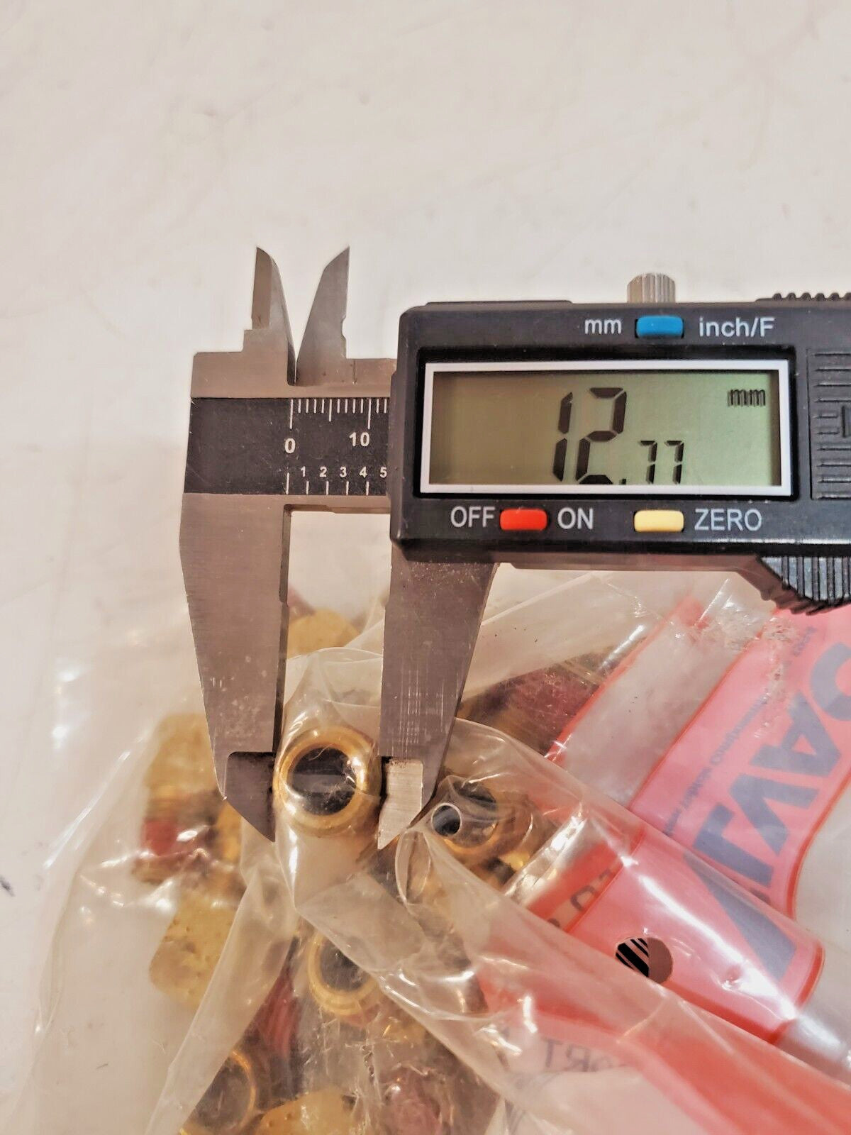 10 Quantity of Velvac 1/4 x 1/4 Male Elbows NTA Brass 016944 (10 Qty)