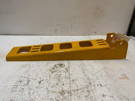 IR Walkway Bracket, Yellow 20327409 | 04712-631-00 22-1/2" Long 4-1/4" Wide