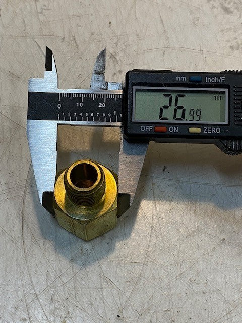 5 Quantity of Parker 10834 Brass Industrial Pipe Adapters 3/8"x 1/2" (5 Qty)