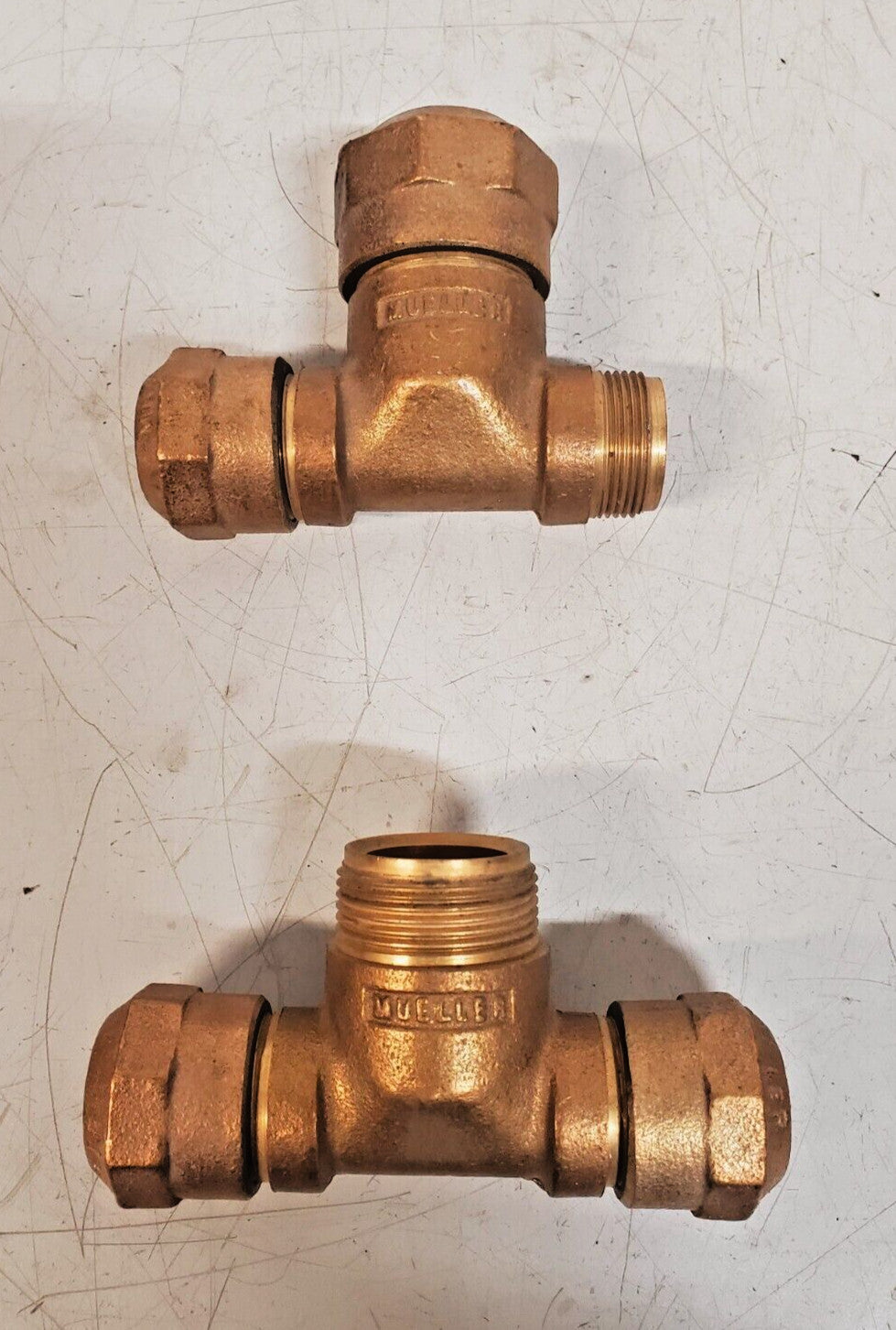 2 Qty. of Mueller Brass Service Tee 110 CTS Ends 3/4 x 3/4 x 1 | H-15381 (2 Qty)