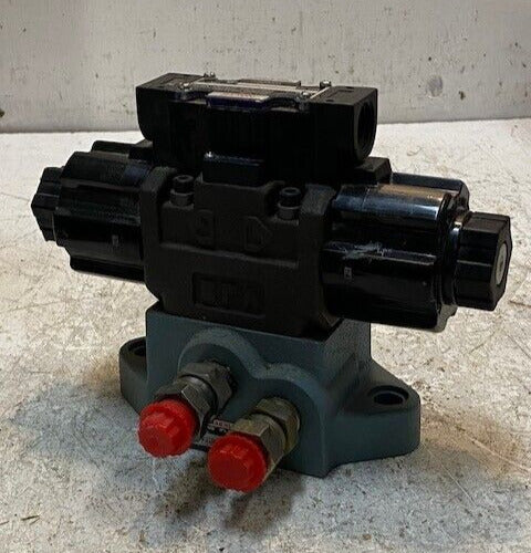 Nachi Hydraulic Solenoid Valve SS-G03-C6-R-C115-E21 w/ Subplate MSA-03X-T-E10