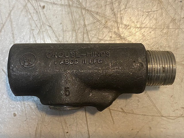 Crouse-Hinds EYS21 3/4" Malleable Conduit Sealing Fitting Female & Male Ends