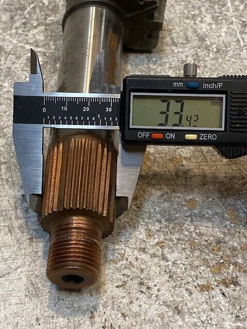 Double Steering Sector Pitman Shaft 8-3/4" Long 22mm Thread 32-Spline 35mm OD