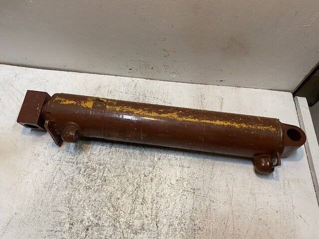 Hydraulic Cylinder 31" Long 4-1/2" Dia. 38mm Bore