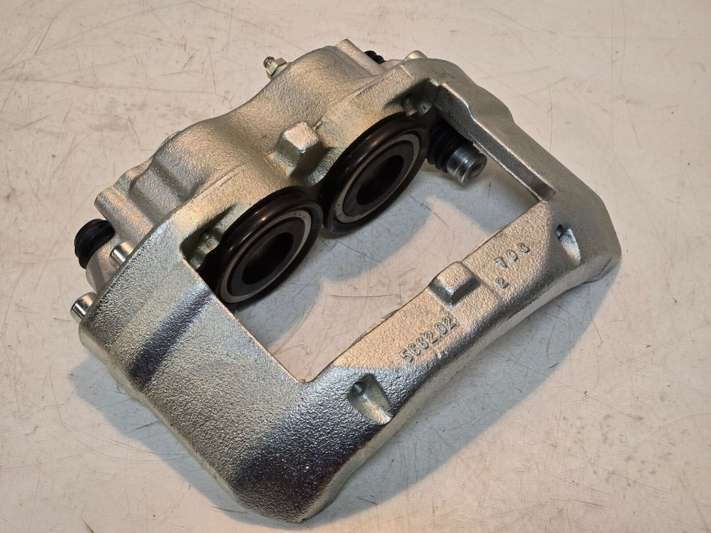 Dual Piston Brake Caliper 5661.04 | 5662.02 | 2 TOC | 11.5" x 8.5" x 3.75"